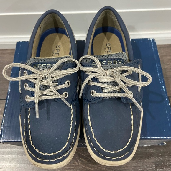 Like New (Worn Once) Navy Sperry Billfish Boys/Kids Leather Shoes Sneakers Sz 11 - Picture 2 of 6